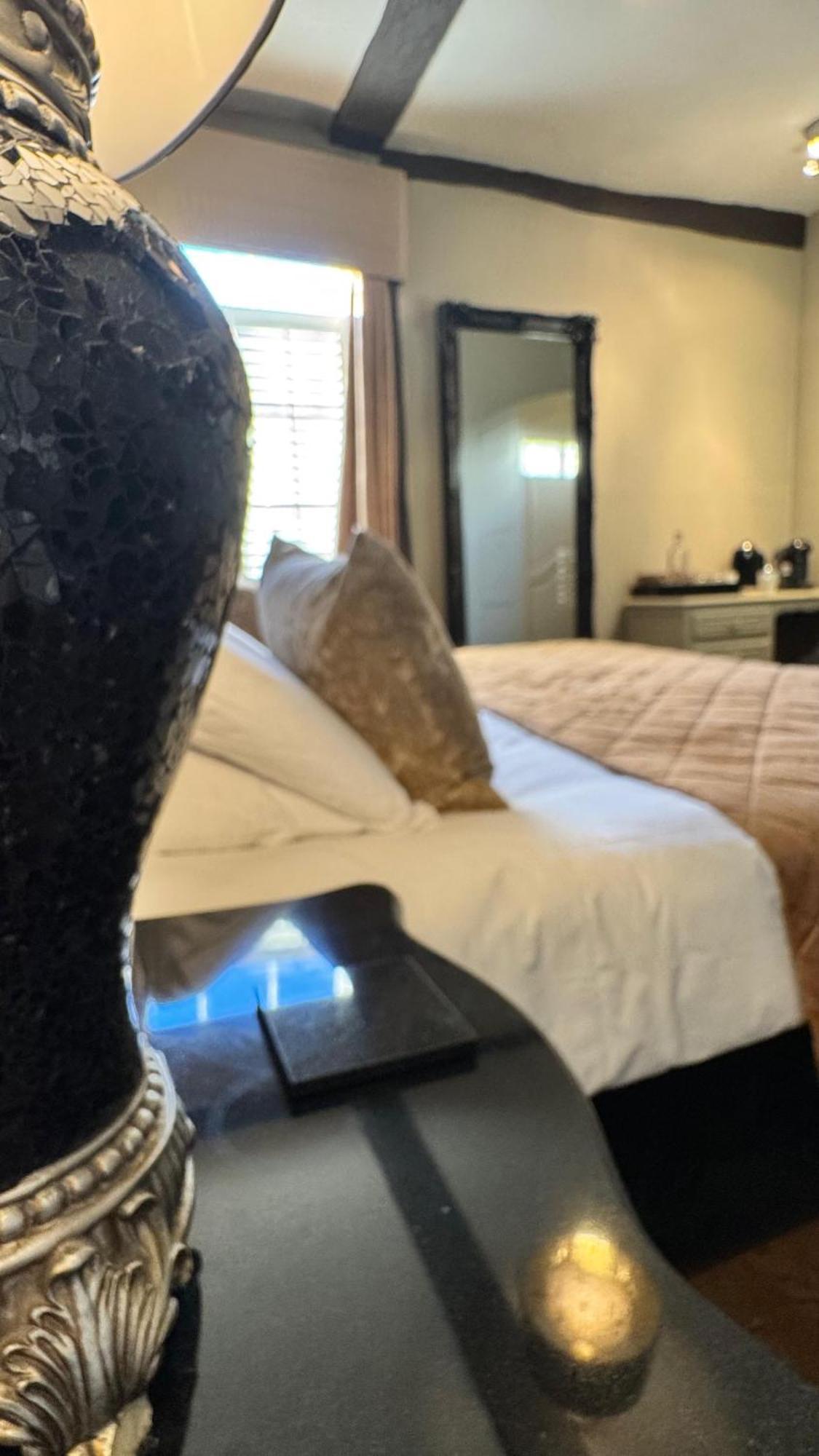 No64 The Boutique Hotel West Malling Εξωτερικό φωτογραφία